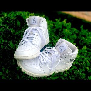 Air Jordan 1 Mid ' White' size US 8 (USED)